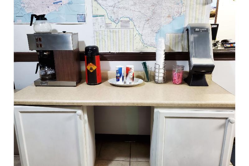 فندق Oyo Alpine Tx Near Big Bend National Park المظهر الخارجي الصورة